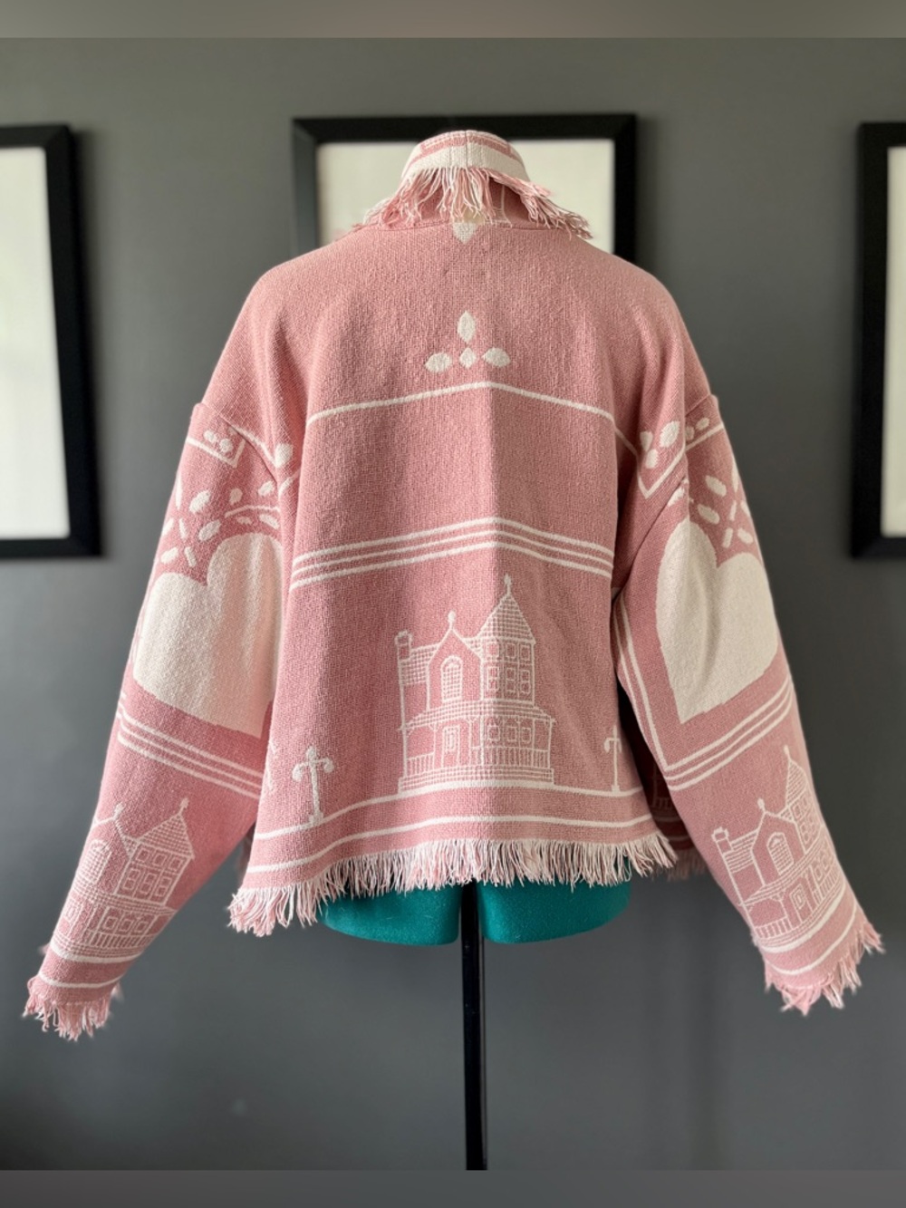 Pink and cream hearts cardigan, upcycled tapestry blanket, ladies' XL / 2XL - Picture 4 of 11